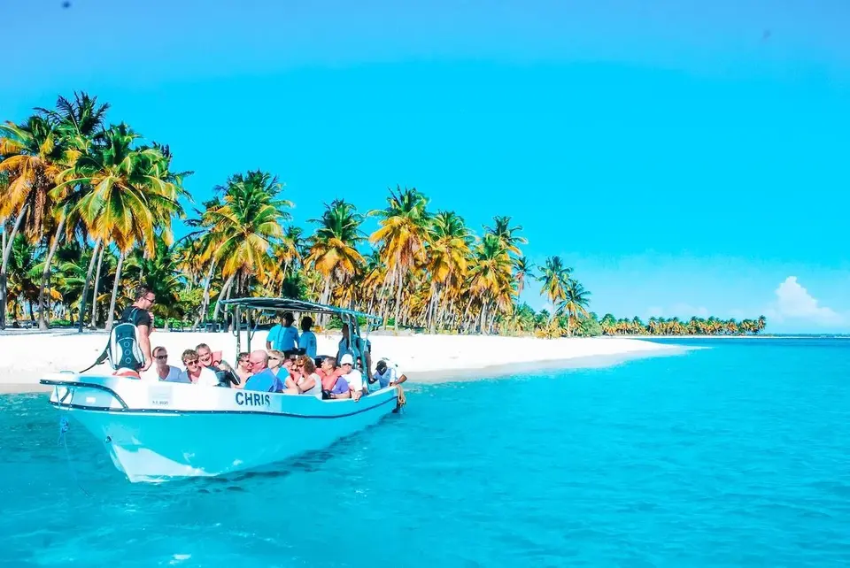 colors national park bayahibe